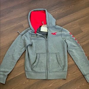 Holister zip up